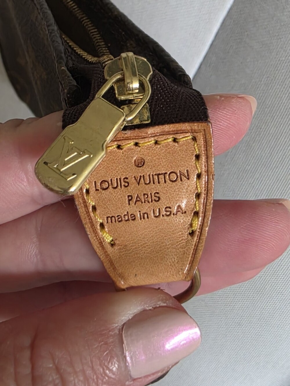 Authentic Louis Vuitton Monogram Pouch - Picture 12 of 16